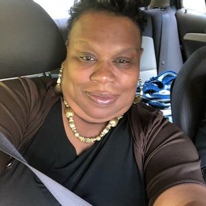 Meet your Posher, Sonya